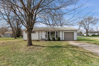 2125 E B Street, Belleville, IL 62221