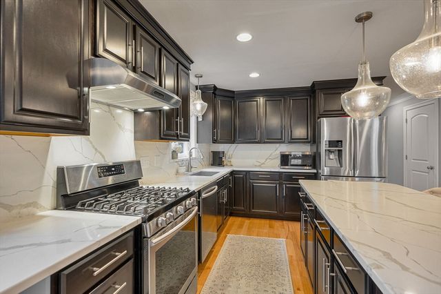 61 Saddle Rd, Dracut, MA 01826