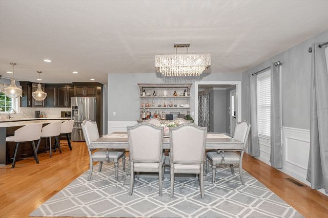 61 Saddle Rd, Dracut, MA 01826