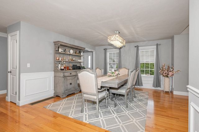 61 Saddle Rd, Dracut, MA 01826