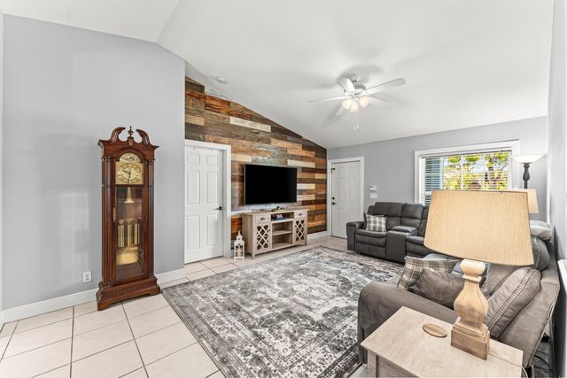 4646 Calamondin Boulevard, Loxahatchee, FL 33470