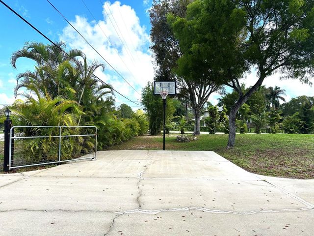 4646 Calamondin Boulevard, Loxahatchee, FL 33470