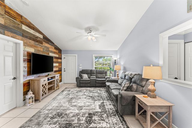 4646 Calamondin Boulevard, Loxahatchee, FL 33470