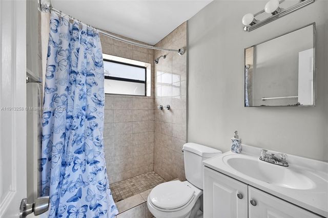 1710 NW 9th St 1-2, Fort Lauderdale, FL 33311