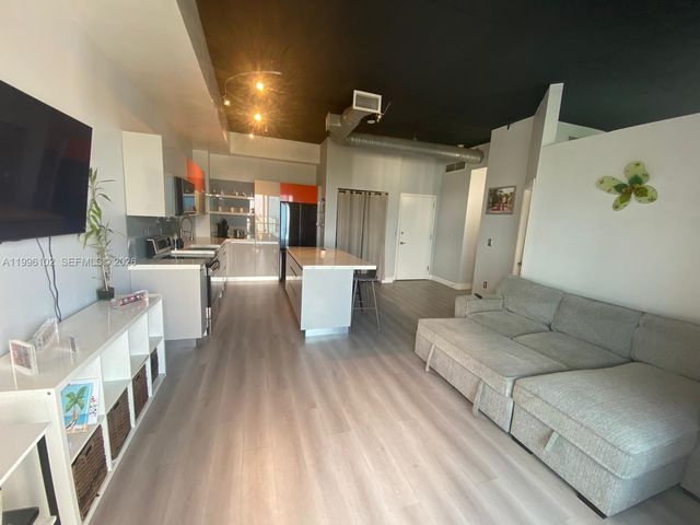 10 SW South River Dr 1608, Miami, FL 33130