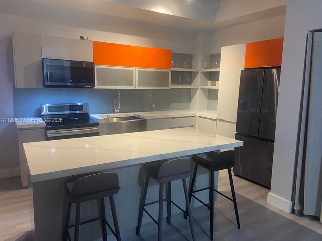 10 SW South River Dr 1608, Miami, FL 33130