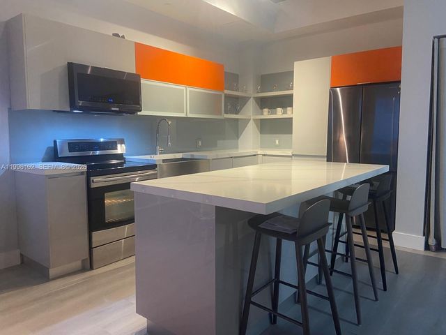 10 SW South River Dr 1608, Miami, FL 33130