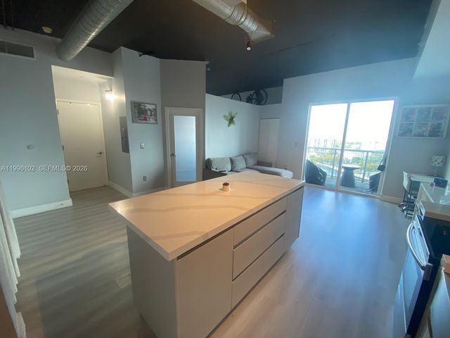 10 SW South River Dr 1608, Miami, FL 33130