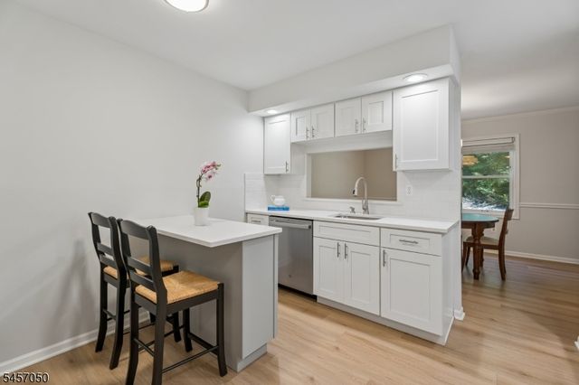 15 Heritage Dr A, Chatham Twp., NJ 07928