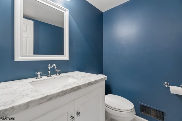 15 Heritage Dr A, Chatham Twp., NJ 07928