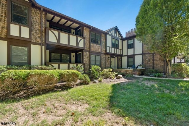 15 Heritage Dr A, Chatham Twp., NJ 07928
