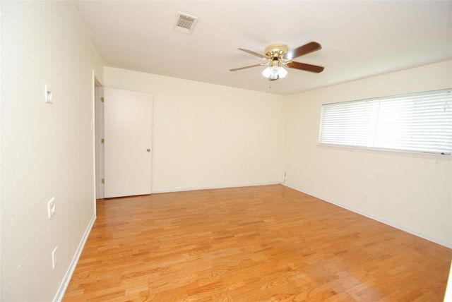11511 Creekhurst Drive, Houston, TX 77099