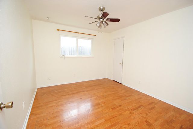 11511 Creekhurst Drive, Houston, TX 77099