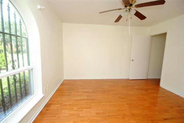 11511 Creekhurst Drive, Houston, TX 77099