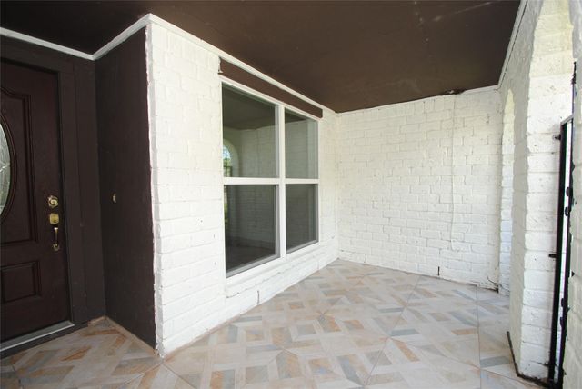 11511 Creekhurst Drive, Houston, TX 77099