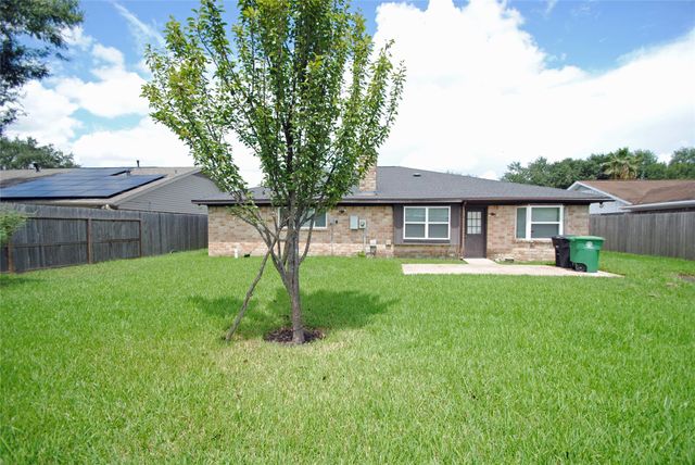 11511 Creekhurst Drive, Houston, TX 77099