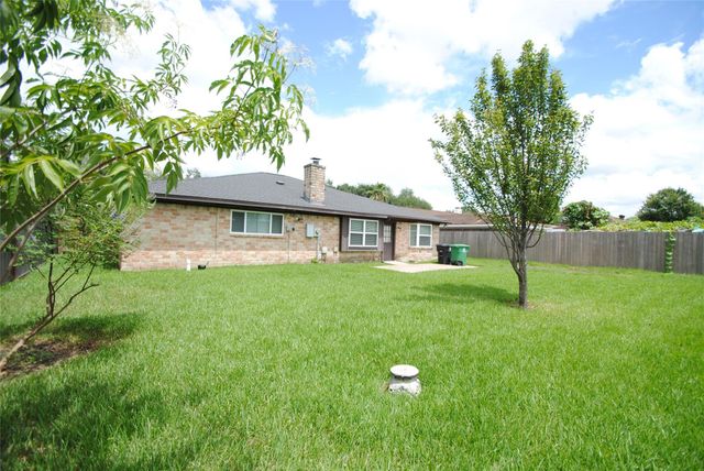 11511 Creekhurst Drive, Houston, TX 77099