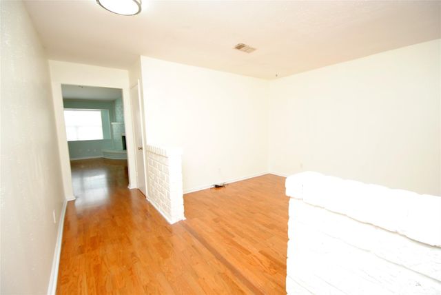 11511 Creekhurst Drive, Houston, TX 77099