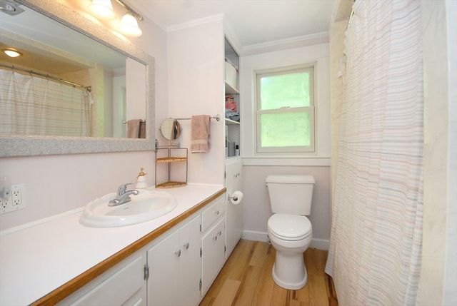 2 Sherman St, Maynard, MA 01754