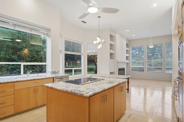 600 Atherton Ct, Modesto, CA 95356