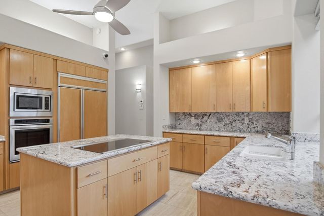 600 Atherton Ct, Modesto, CA 95356