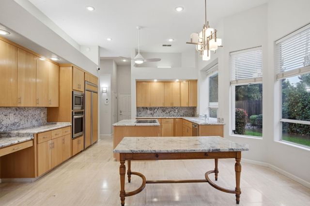 600 Atherton Ct, Modesto, CA 95356