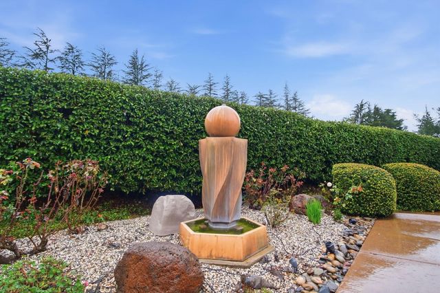 600 Atherton Ct, Modesto, CA 95356