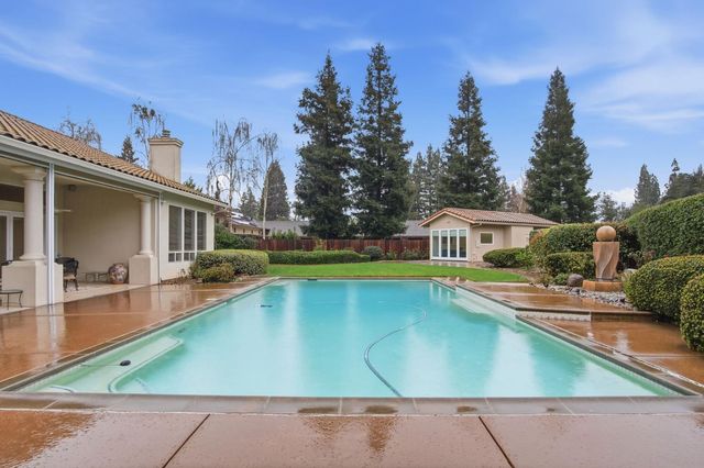 600 Atherton Ct, Modesto, CA 95356