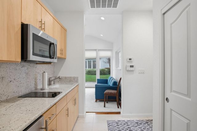 600 Atherton Ct, Modesto, CA 95356