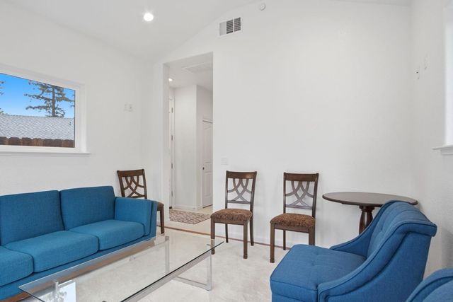 600 Atherton Ct, Modesto, CA 95356