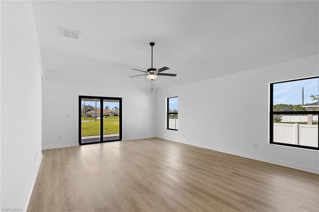 2408 NW 24th TER, Cape Coral, FL 33993
