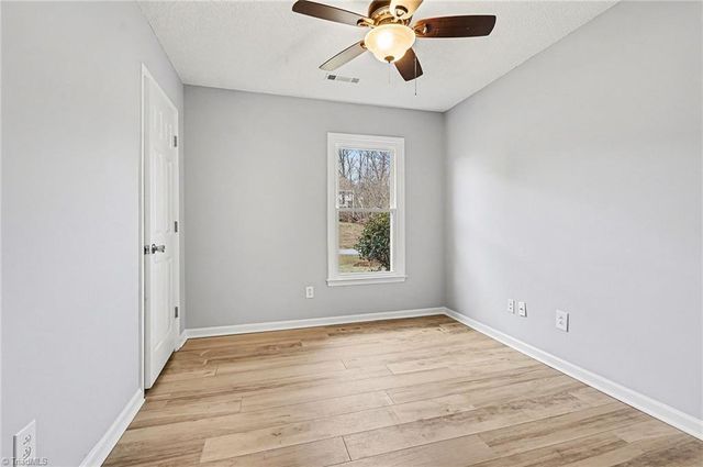 6812 Salem Quarter Road, Belews Creek, NC 27009