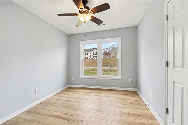 6812 Salem Quarter Road, Belews Creek, NC 27009