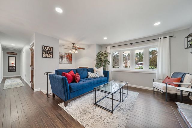 14 Silver Doe Lane, Merrimack, NH 03054