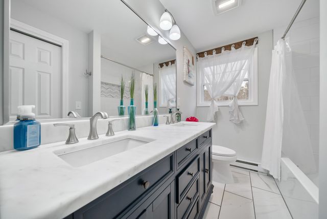 14 Silver Doe Lane, Merrimack, NH 03054