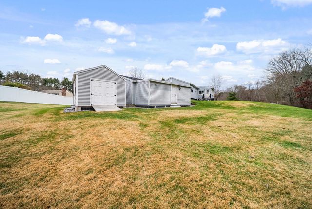 14 Silver Doe Lane, Merrimack, NH 03054