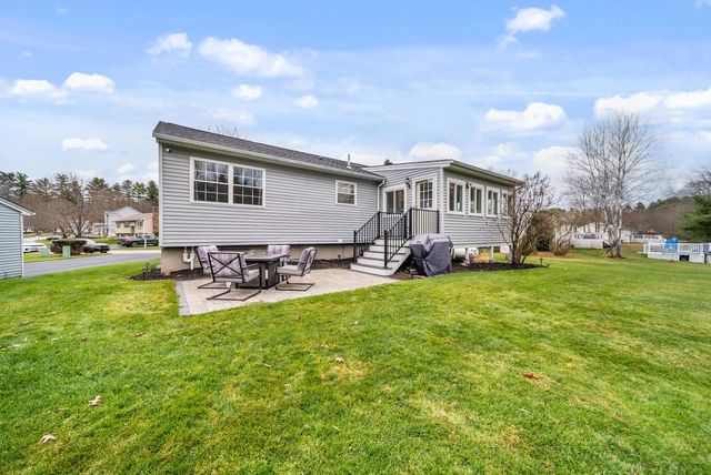 14 Silver Doe Lane, Merrimack, NH 03054