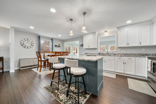 14 Silver Doe Lane, Merrimack, NH 03054