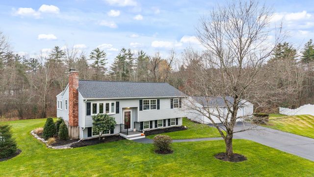 14 Silver Doe Lane, Merrimack, NH 03054