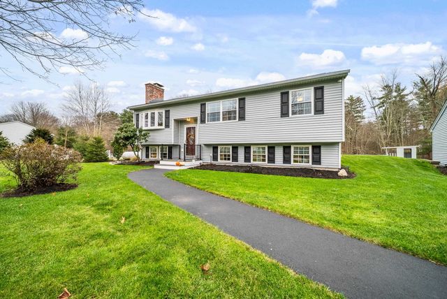 14 Silver Doe Lane, Merrimack, NH 03054