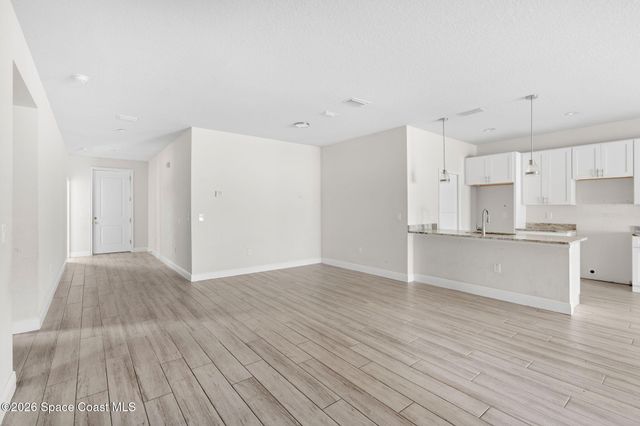 1052 Corbin Circle SW, Palm Bay, FL 32908