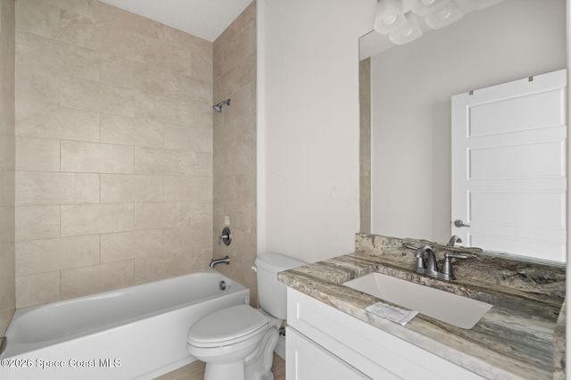 1052 Corbin Circle SW, Palm Bay, FL 32908
