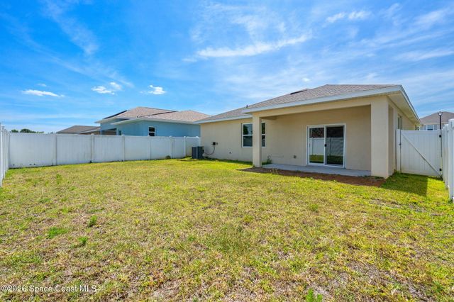 1052 Corbin Circle SW, Palm Bay, FL 32908