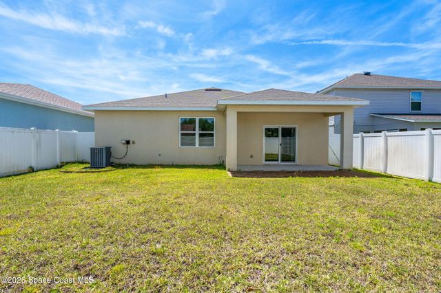 1052 Corbin Circle SW, Palm Bay, FL 32908