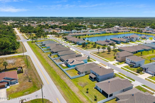 1052 Corbin Circle SW, Palm Bay, FL 32908