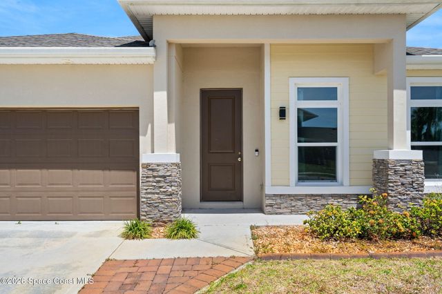 1052 Corbin Circle SW, Palm Bay, FL 32908