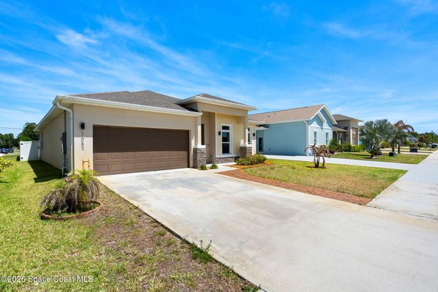 1052 Corbin Circle SW, Palm Bay, FL 32908