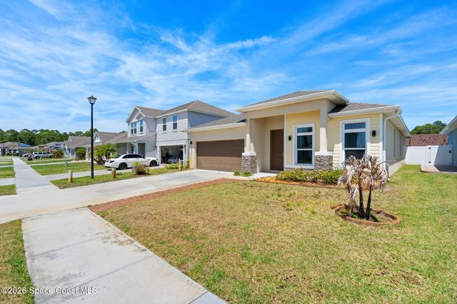 1052 Corbin Circle SW, Palm Bay, FL 32908