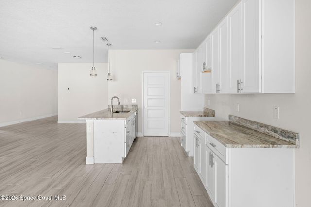 1052 Corbin Circle SW, Palm Bay, FL 32908