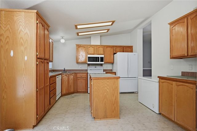 13500 Eastlake, Clearlake, CA 95422